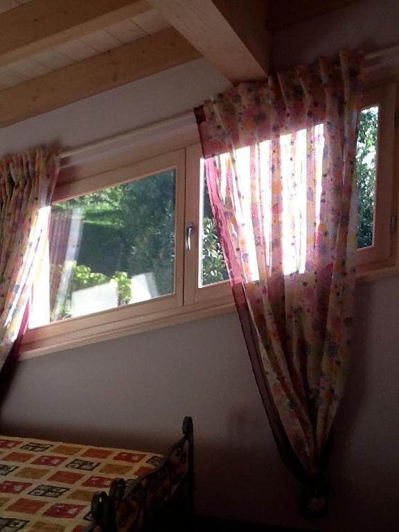 Villa Susina Casa Vacanze ตอสโกลาโน มาแดร์โน ห้อง รูปภาพ